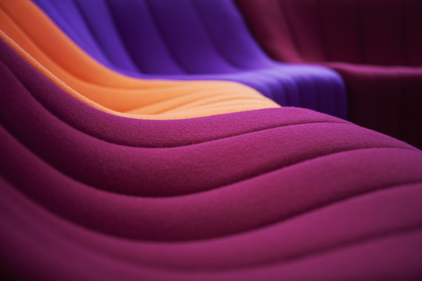 Illustration 3 du produit Chauffeuse Chromatique Fuchsia Gd