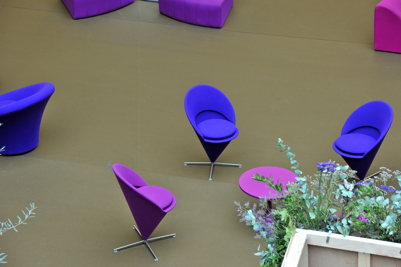 Illustration 6 du produit Fauteuil Cone Violet