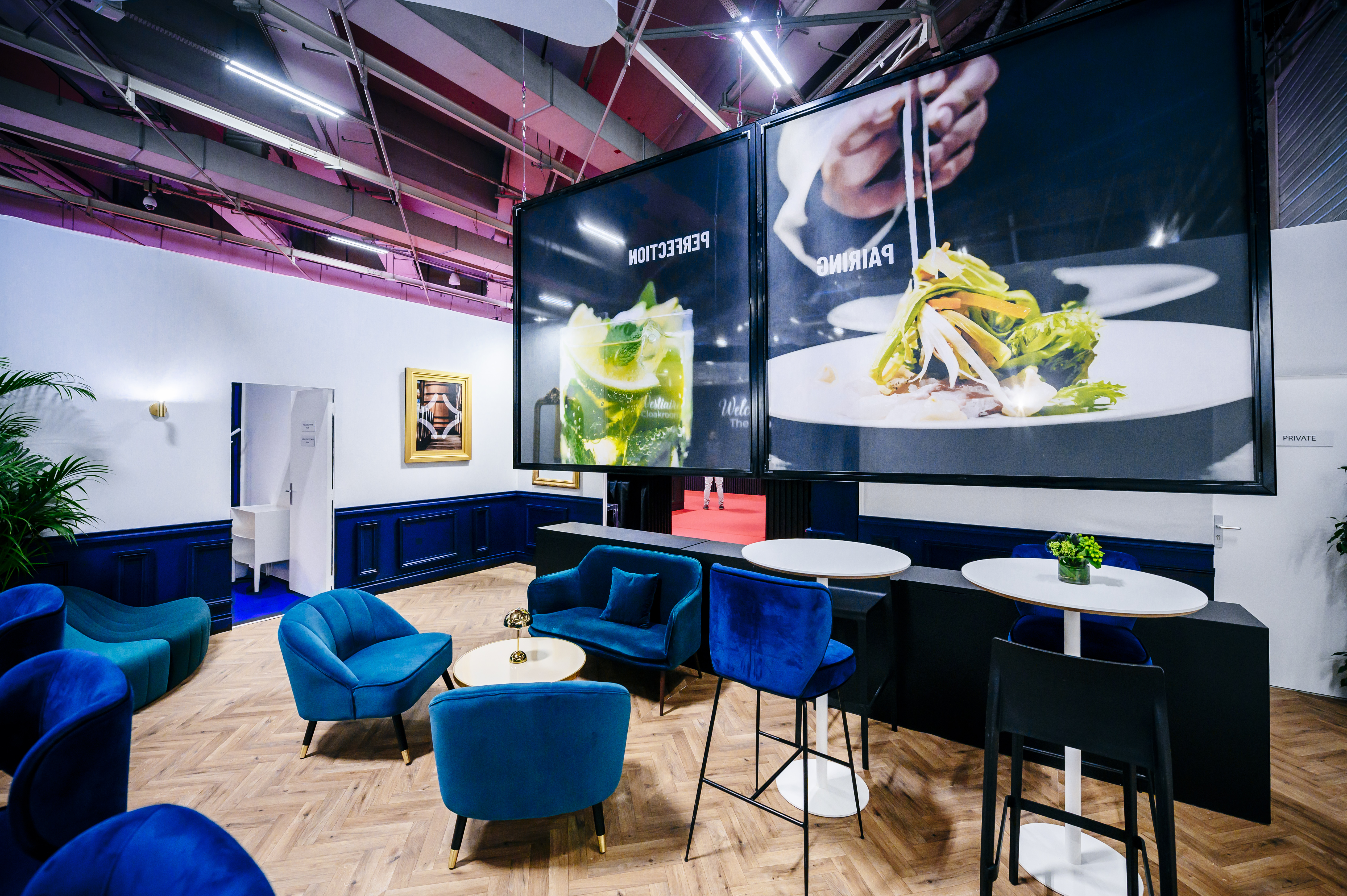 Location-mange-debout-marielle-rond-blanc-pied-blanc-7