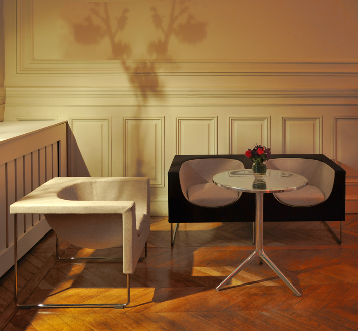 Illustration 2 du produit Central Pedestal Table