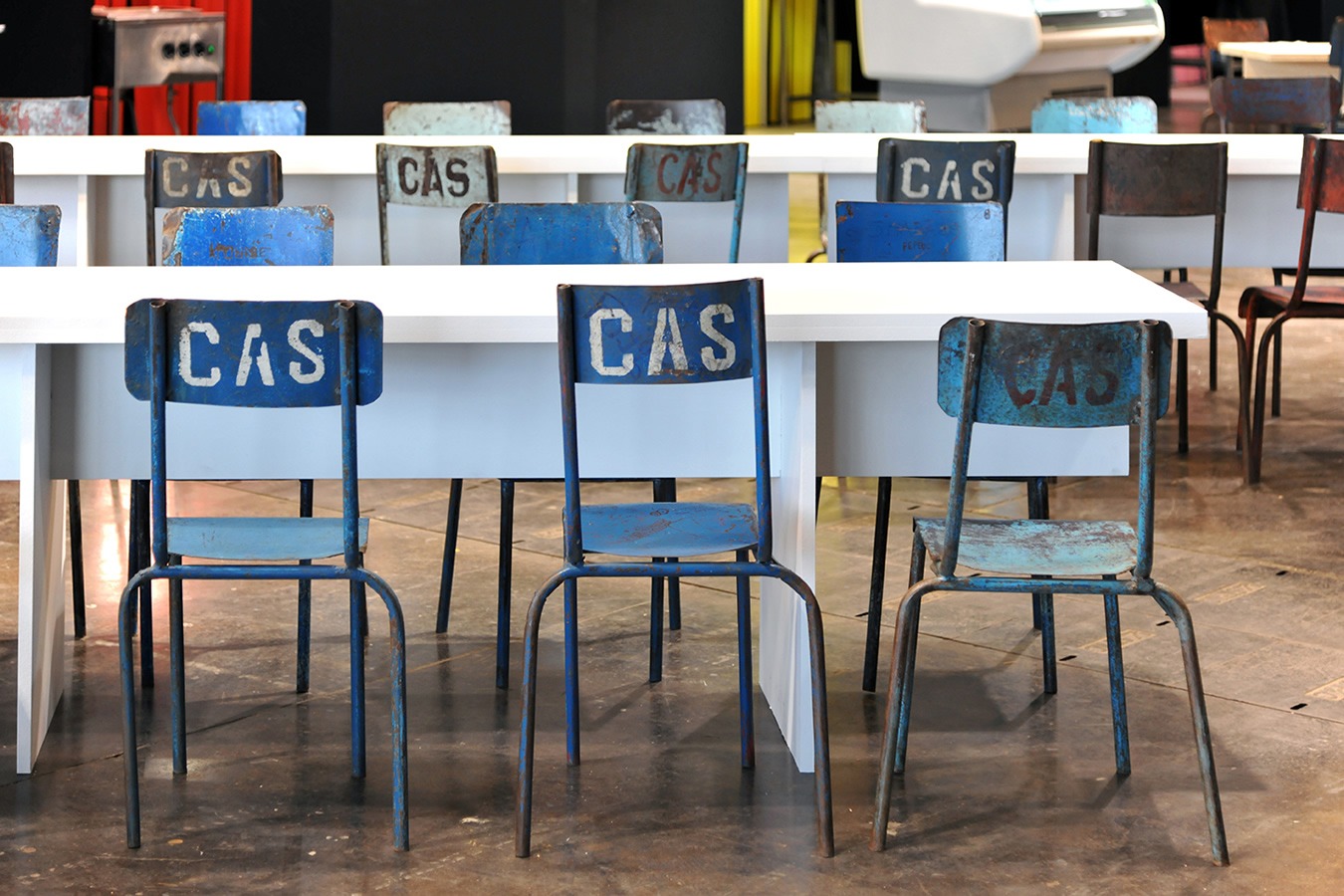 Illustration 3 du produit Chaise d'Ecole en Fer