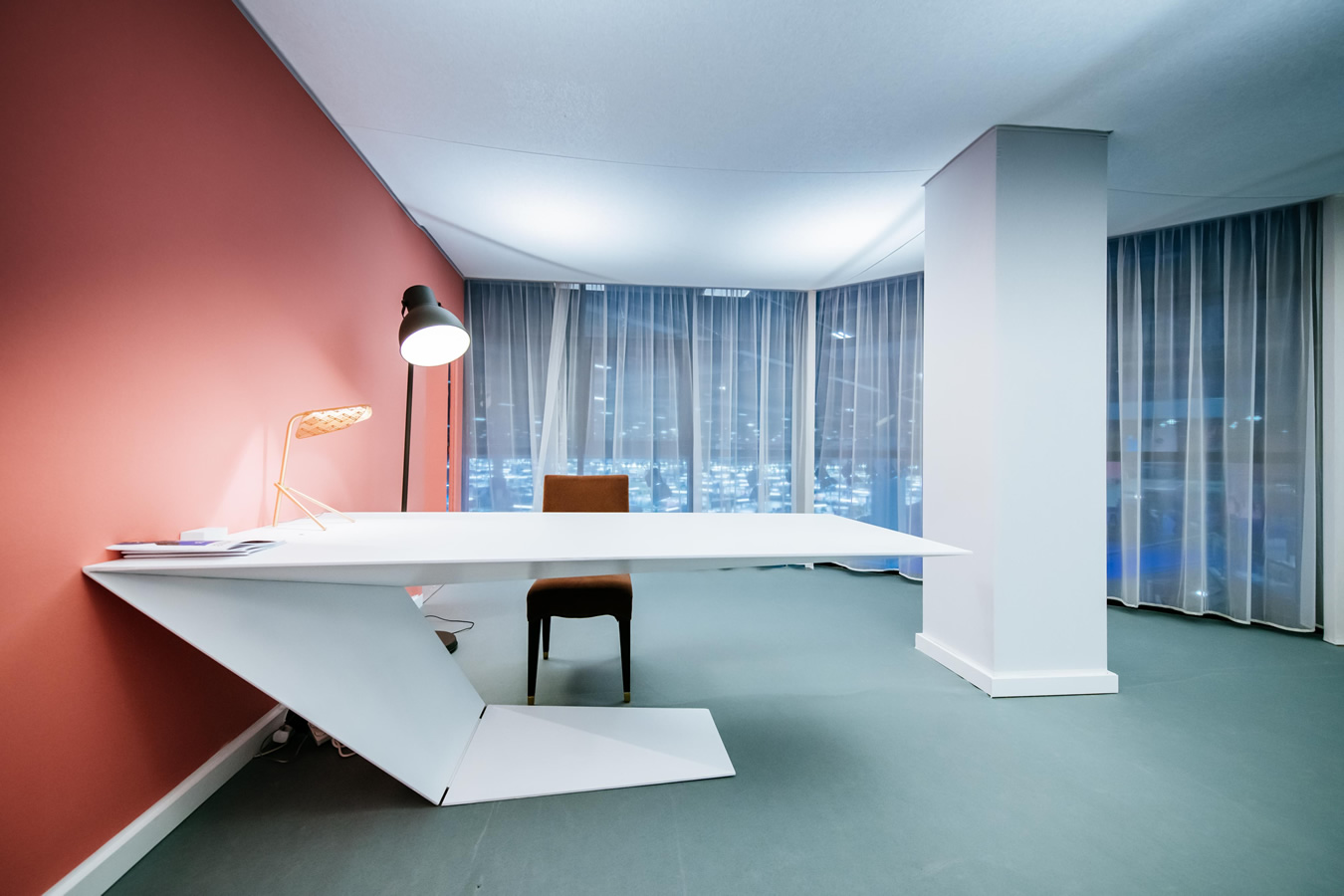 Illustration 4 du produit Allen Lloyd Desk