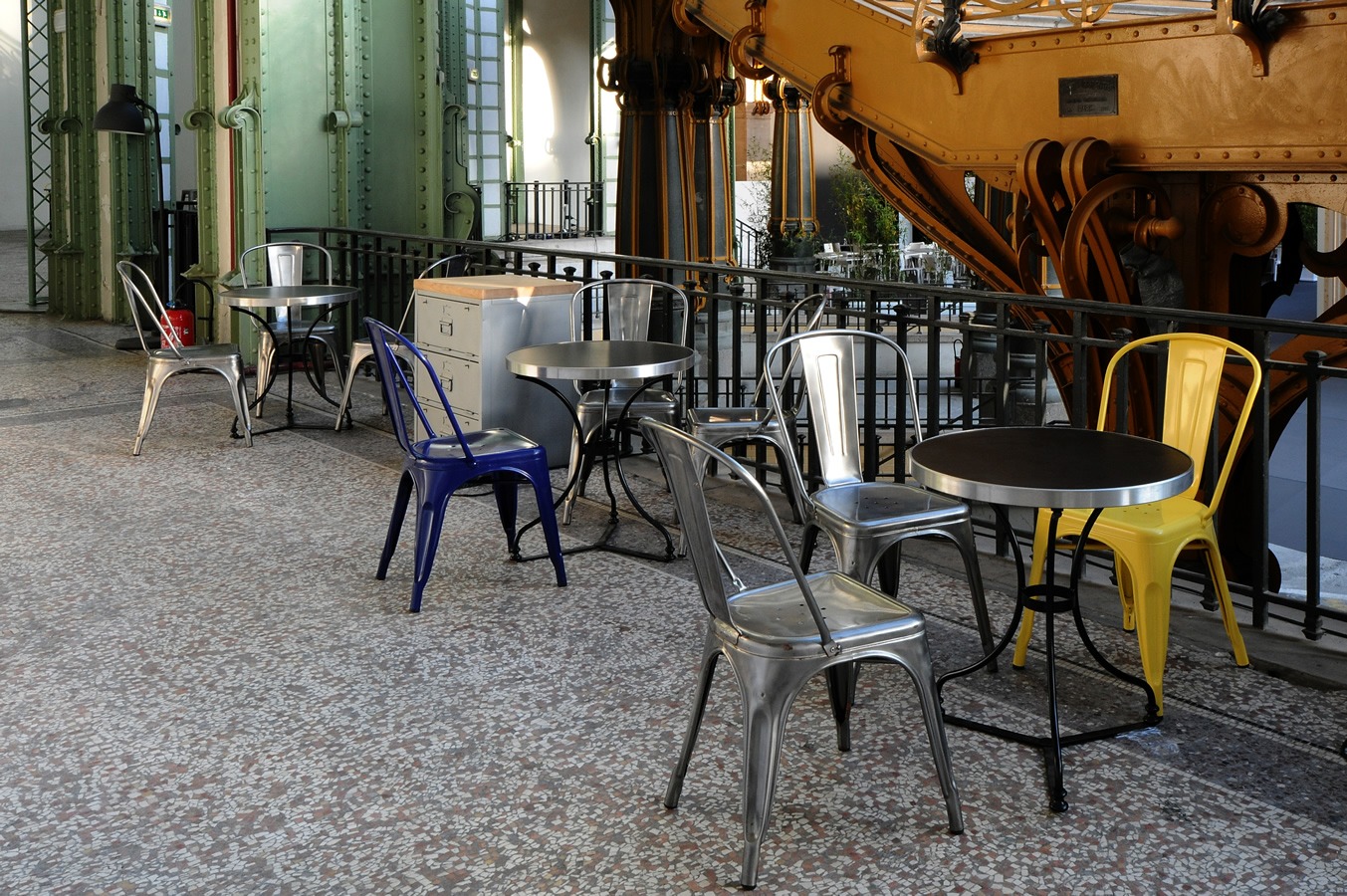 Illustration 8 du produit Chaise Atelier Jaune