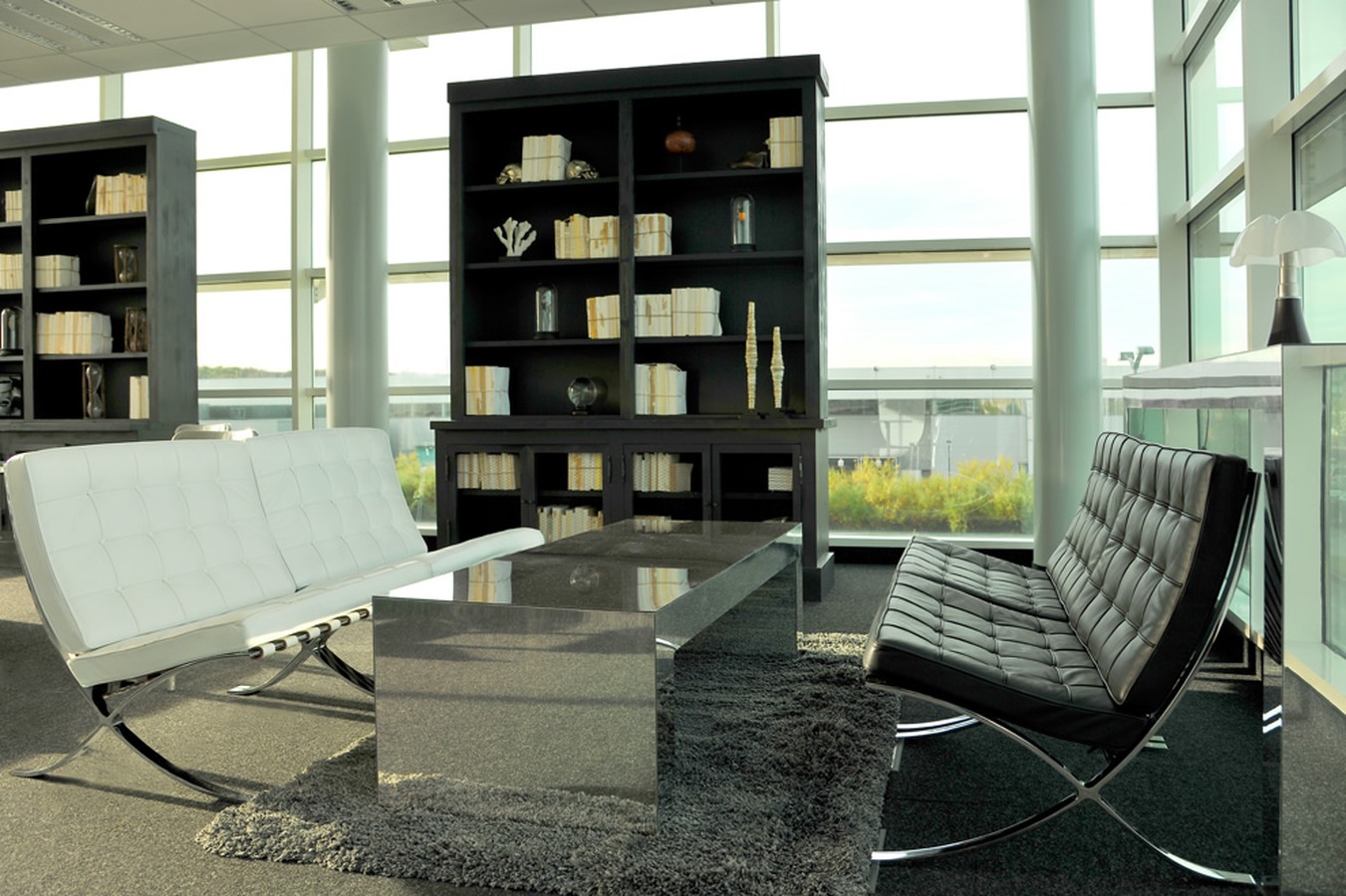 Illustration 7 du produit Barcelona Low Armless Chair White