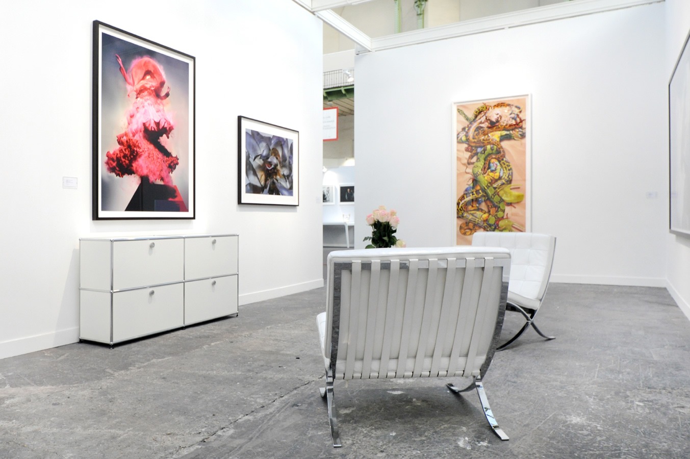 Illustration 8 du produit Barcelona Low Armless Chair White
