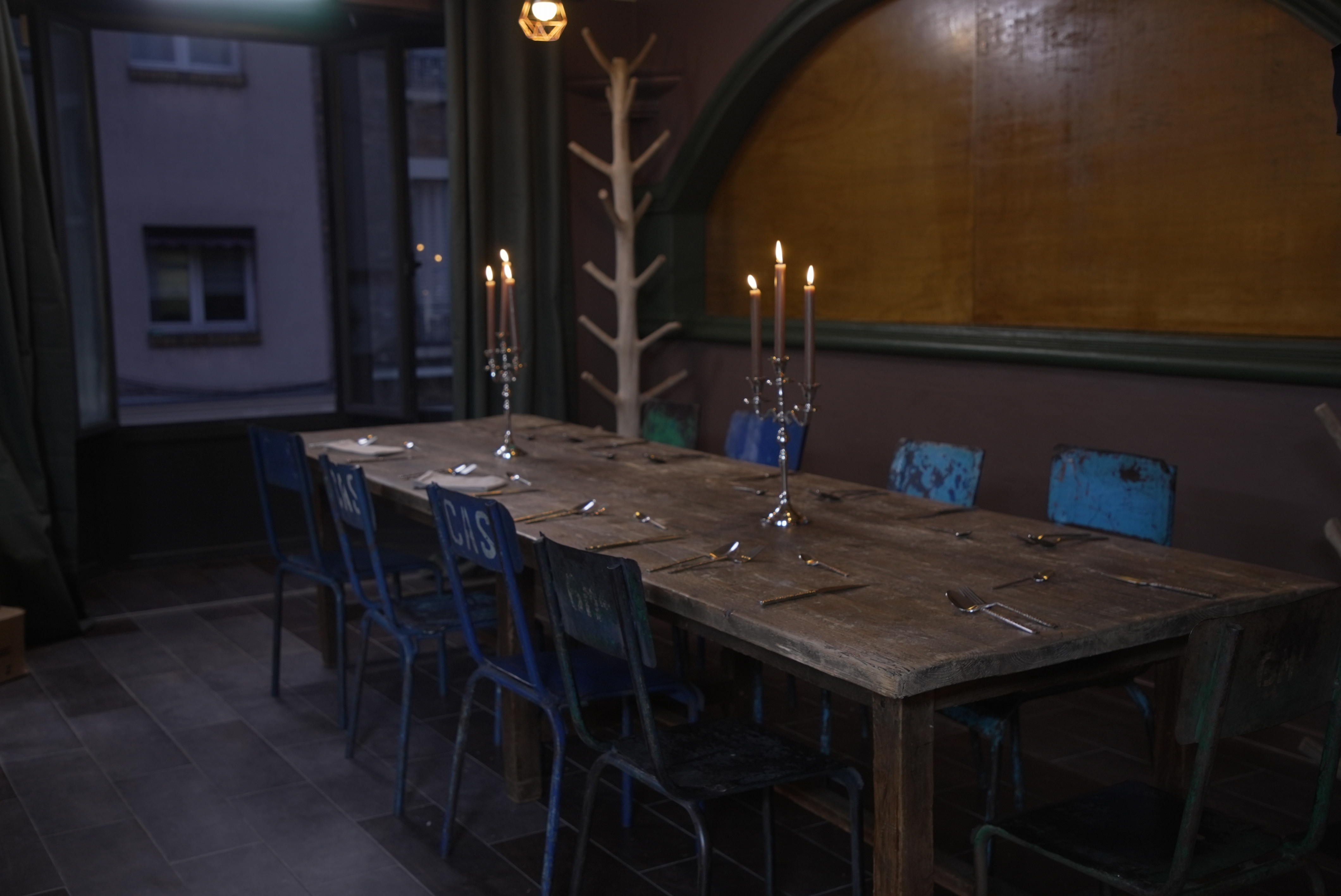 Product illustration Mauberge Table 11