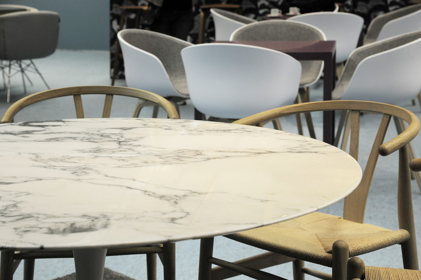 Illustration 2 du produit Saarinen Table Marbled