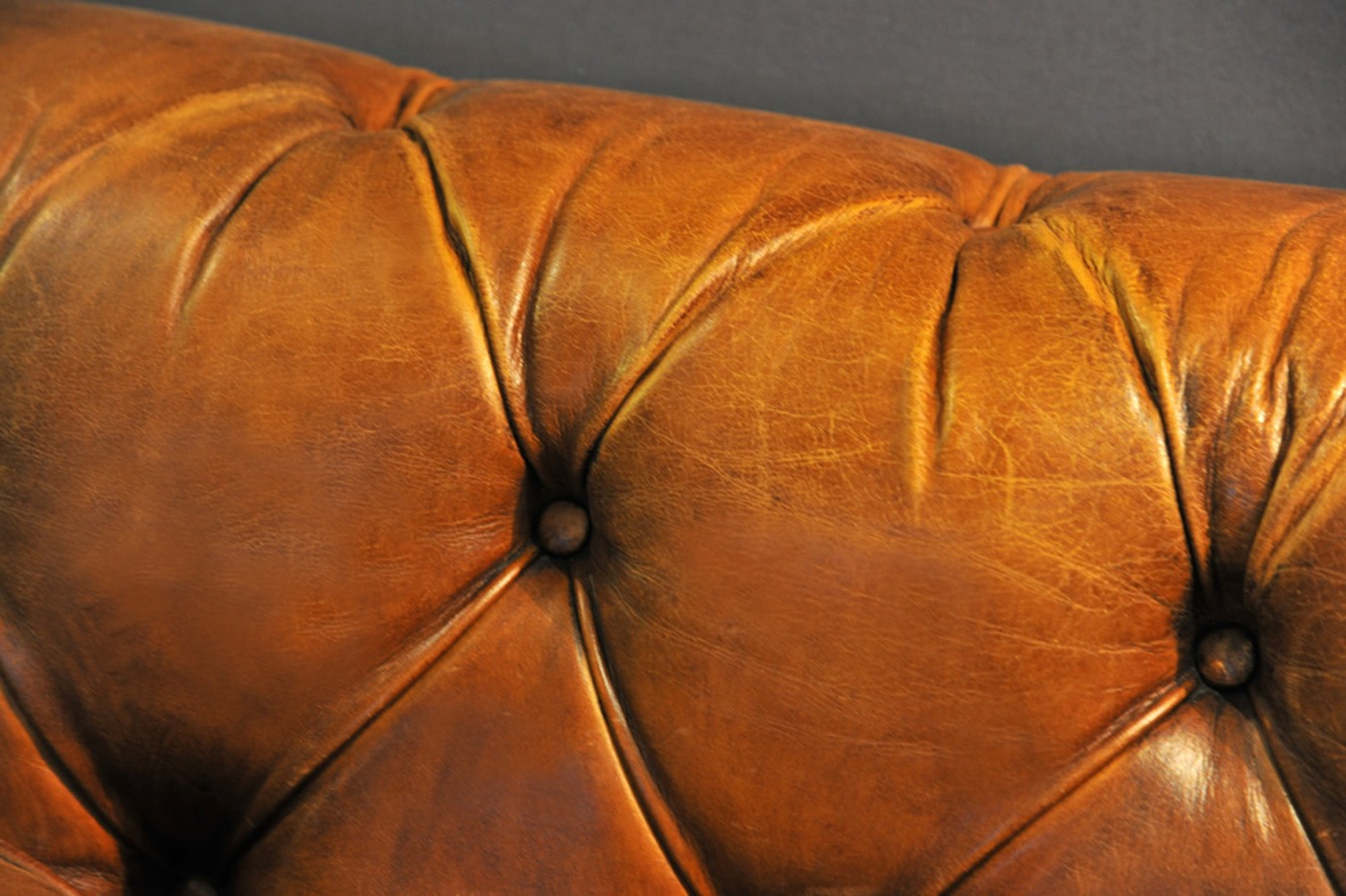 Illustration 9 du produit Vintage Chesterfield Sofa