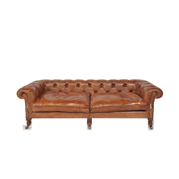 Product illustration Vintage Chesterfield Sofa